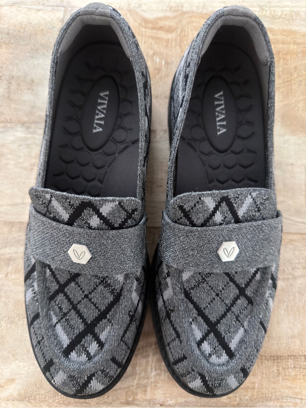 Vivaia NWOT Round Toe Francesca Chunky Heel Loafers - Picture 5 of 12